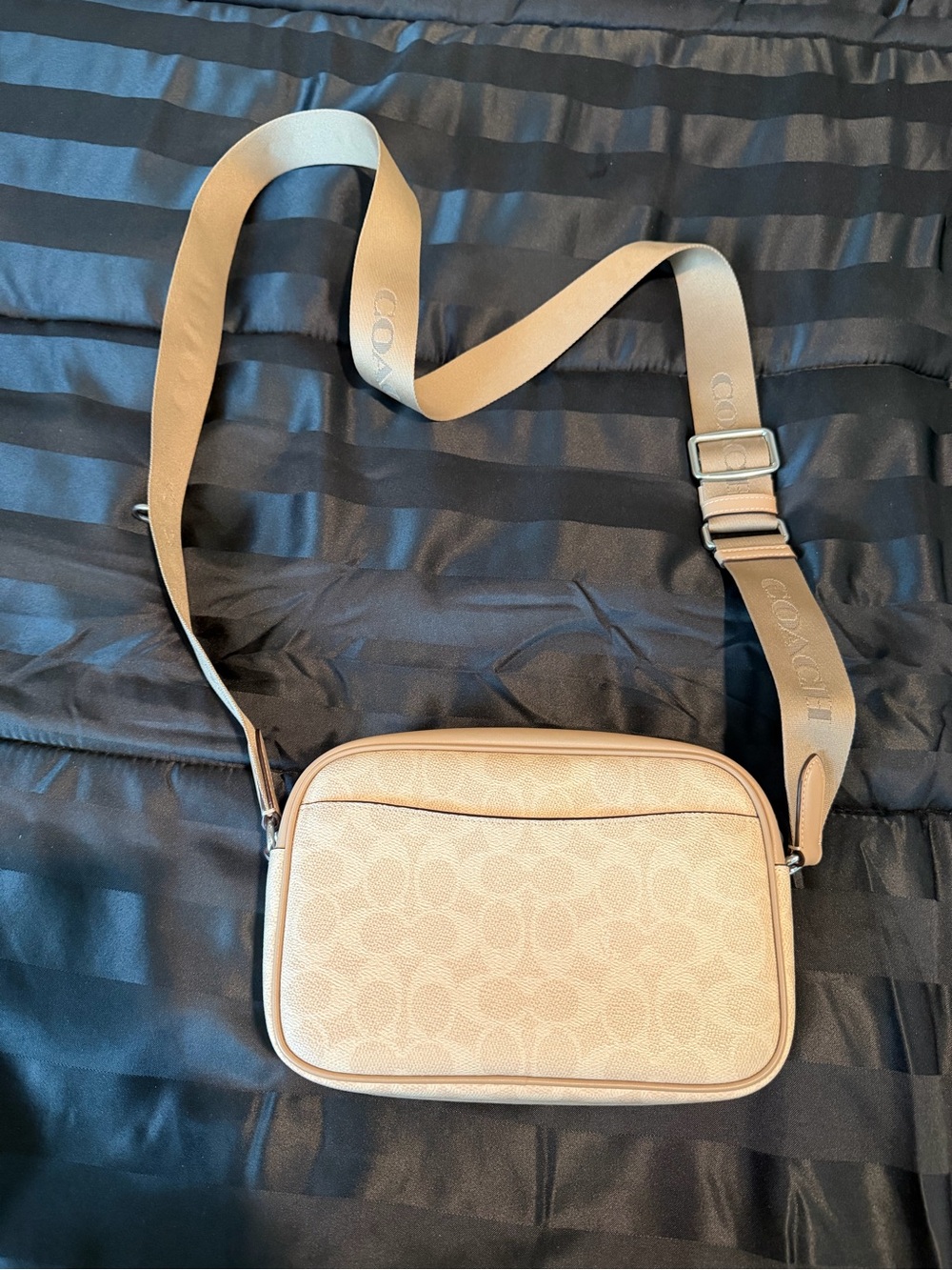 Coach Beige Signature Canvas Crossbody Camera Bag with Canvas Strap - Picture 3 of 4